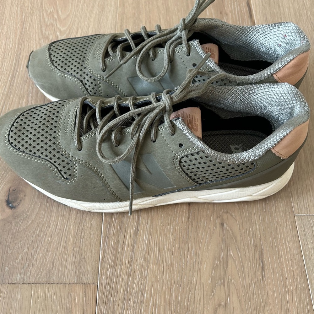 New Balance Sneakers
